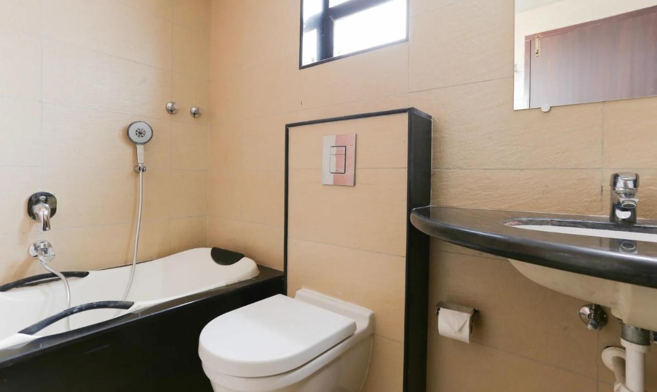 أودوبي Venkys Stay Inn المظهر الخارجي الصورة